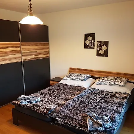Apartament Insalvo *